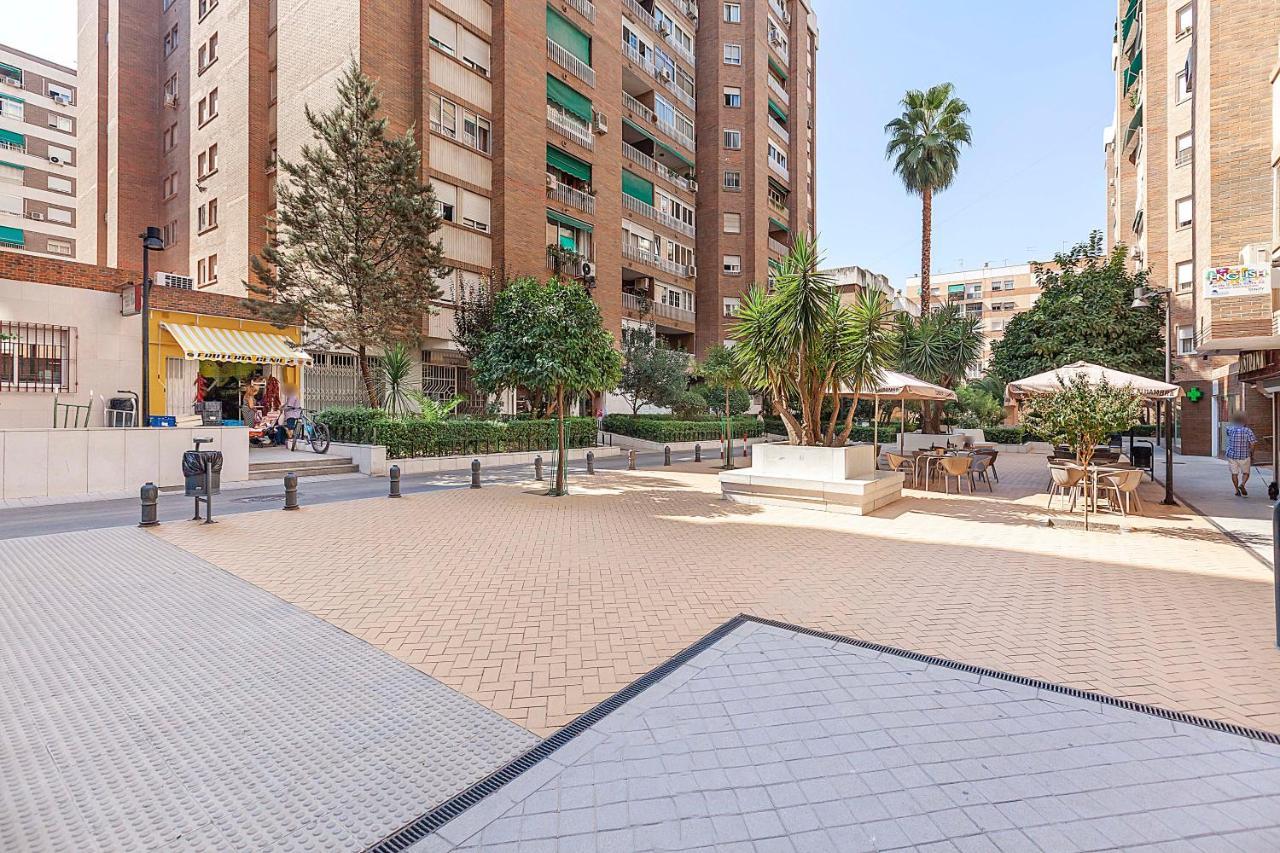Amplio Y Centrico, Recien Reformado, Calefaccion Central, Jardines, Supermercados, Cafeterias Y Todos Los Servicios En El Corazon De La Ciudad กรานาดา ภายนอก รูปภาพ