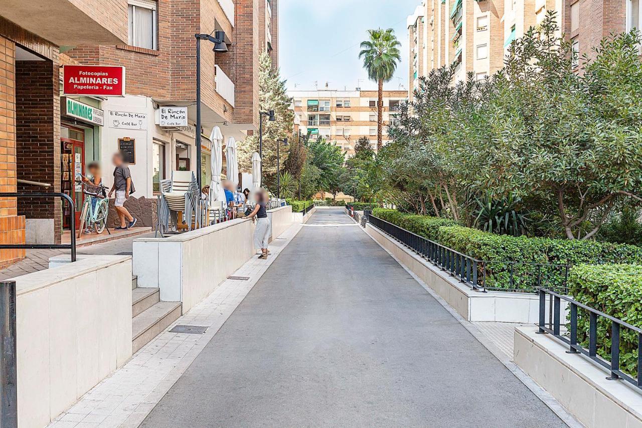 Amplio Y Centrico, Recien Reformado, Calefaccion Central, Jardines, Supermercados, Cafeterias Y Todos Los Servicios En El Corazon De La Ciudad กรานาดา ภายนอก รูปภาพ